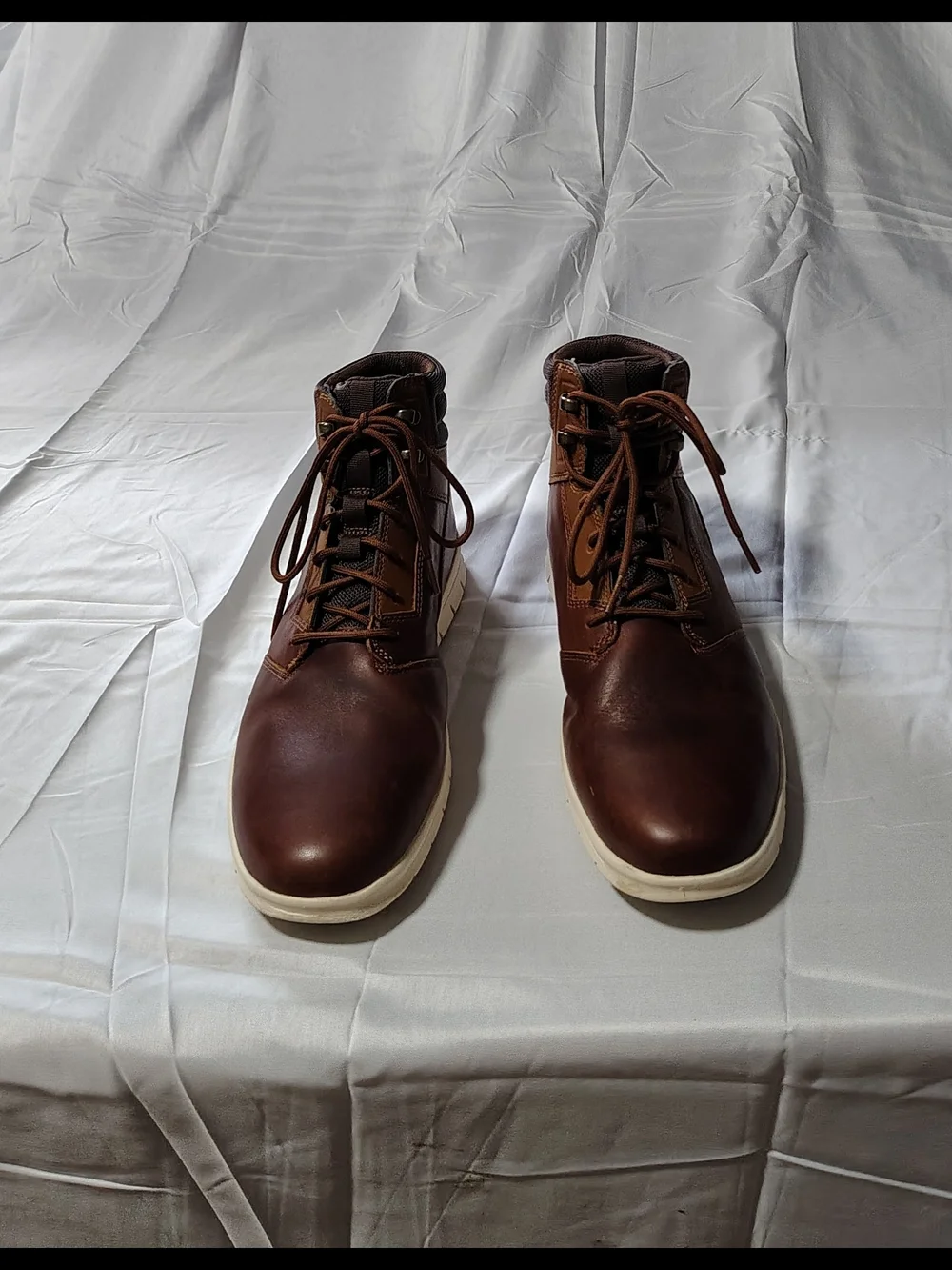 Men's Size 10 Leather Hoverlite Chukka Sneaker Boots